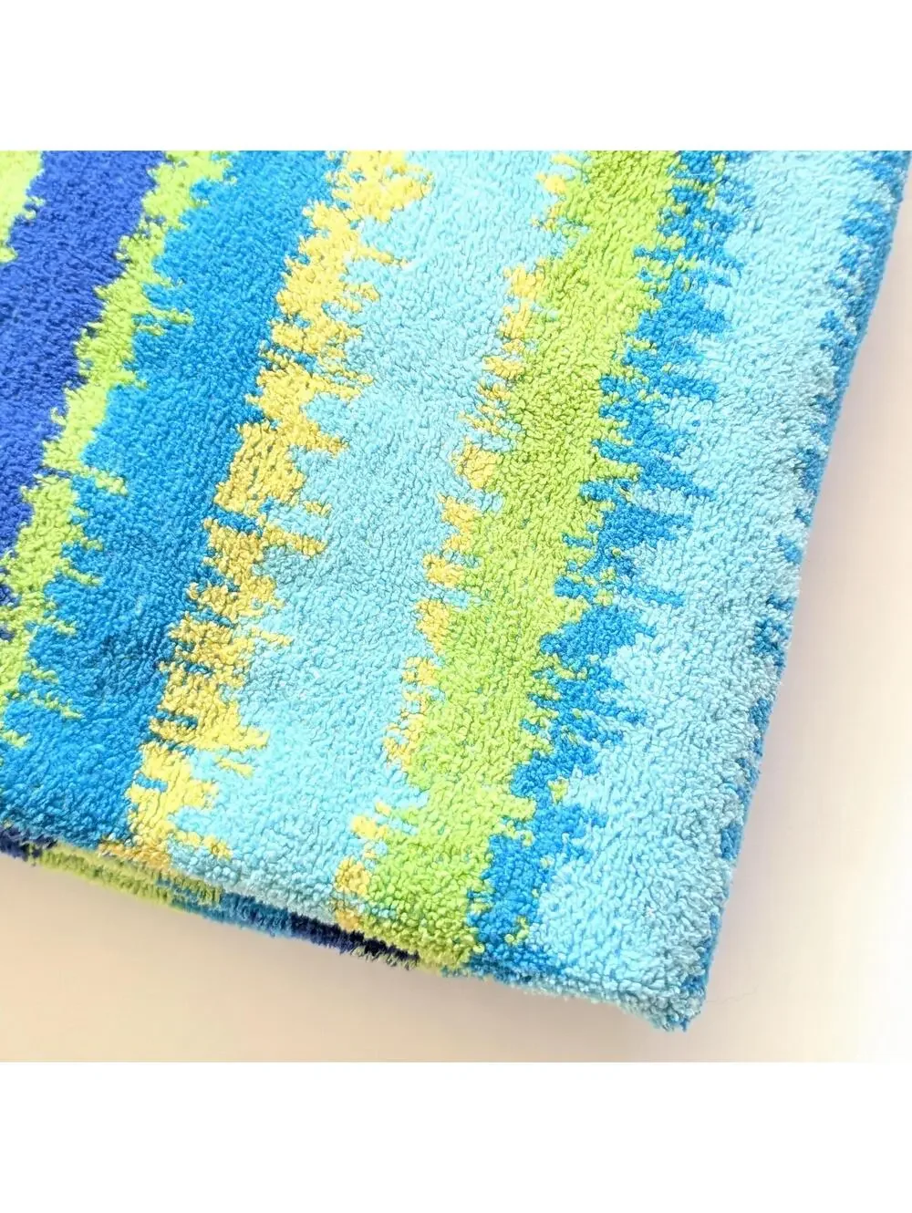 Vintage Beach Towel with Colorful Striped Zig Zag Pattern